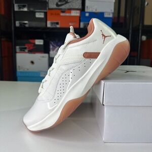 AIR JORDAN 11 CMFT SAIL/SKY ORANGE LOW DV2629-108 Women's Size 5